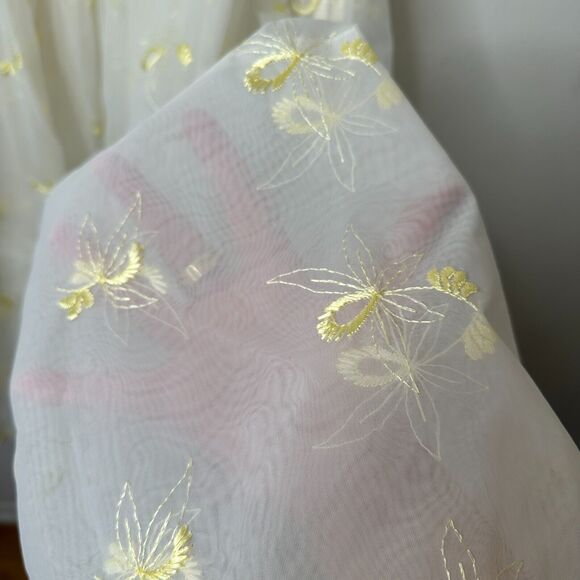 VINTAGE Sheer 50s Pale Lemon Yellow Floral Design Embroidered Sleeveless Dress - Picture 4 of 13